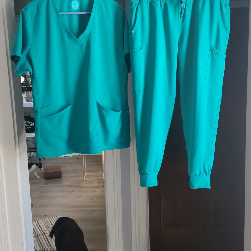 Women's Teal Scrub Set